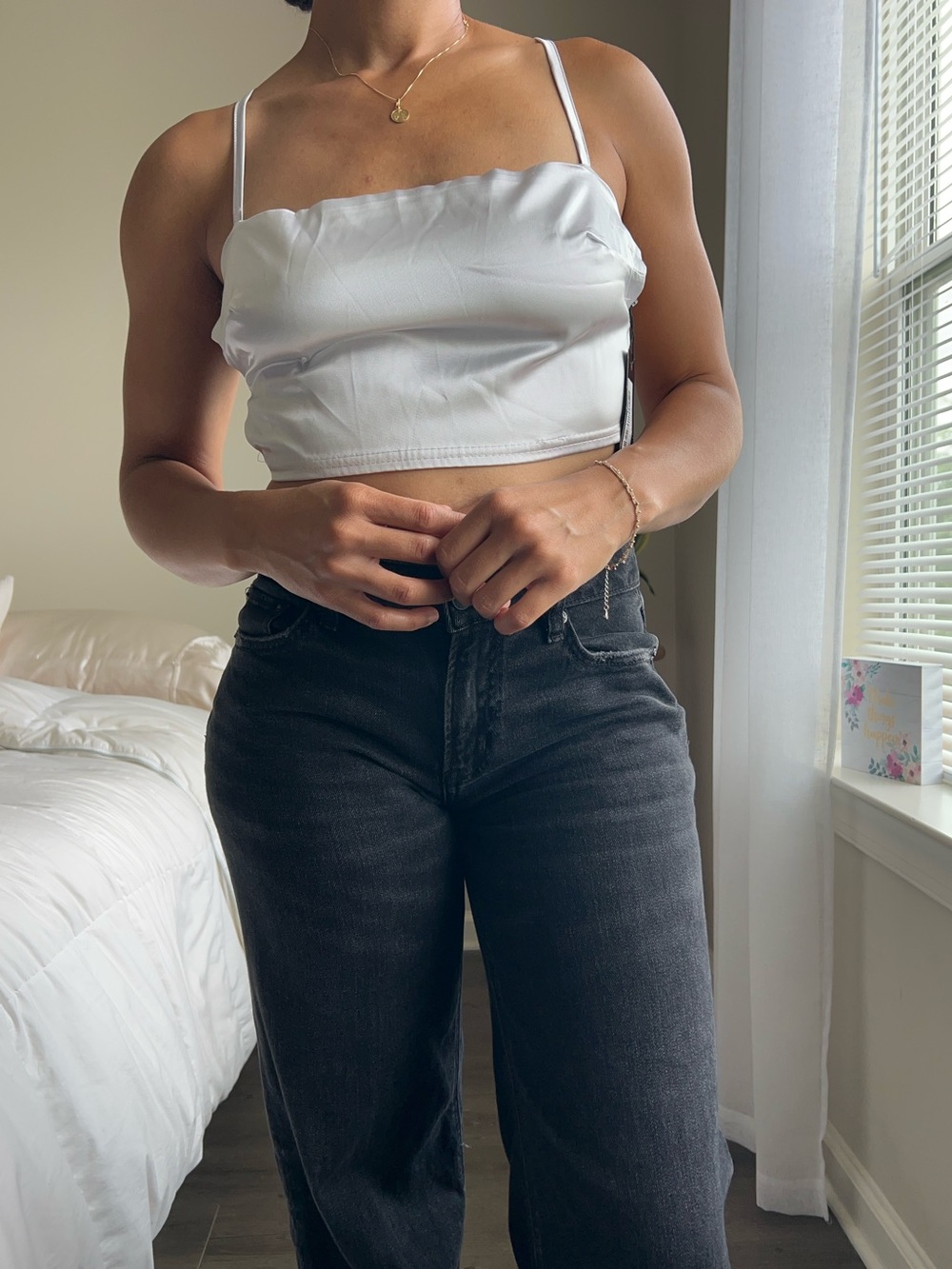 Nasty Gal BACK AT IT SATIN CROP TOP